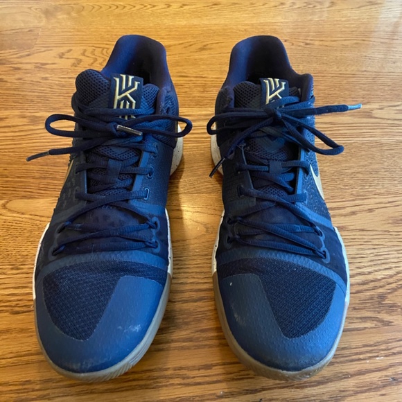 Nike Kyrie 3 Obsidian - Picture 2 of 6